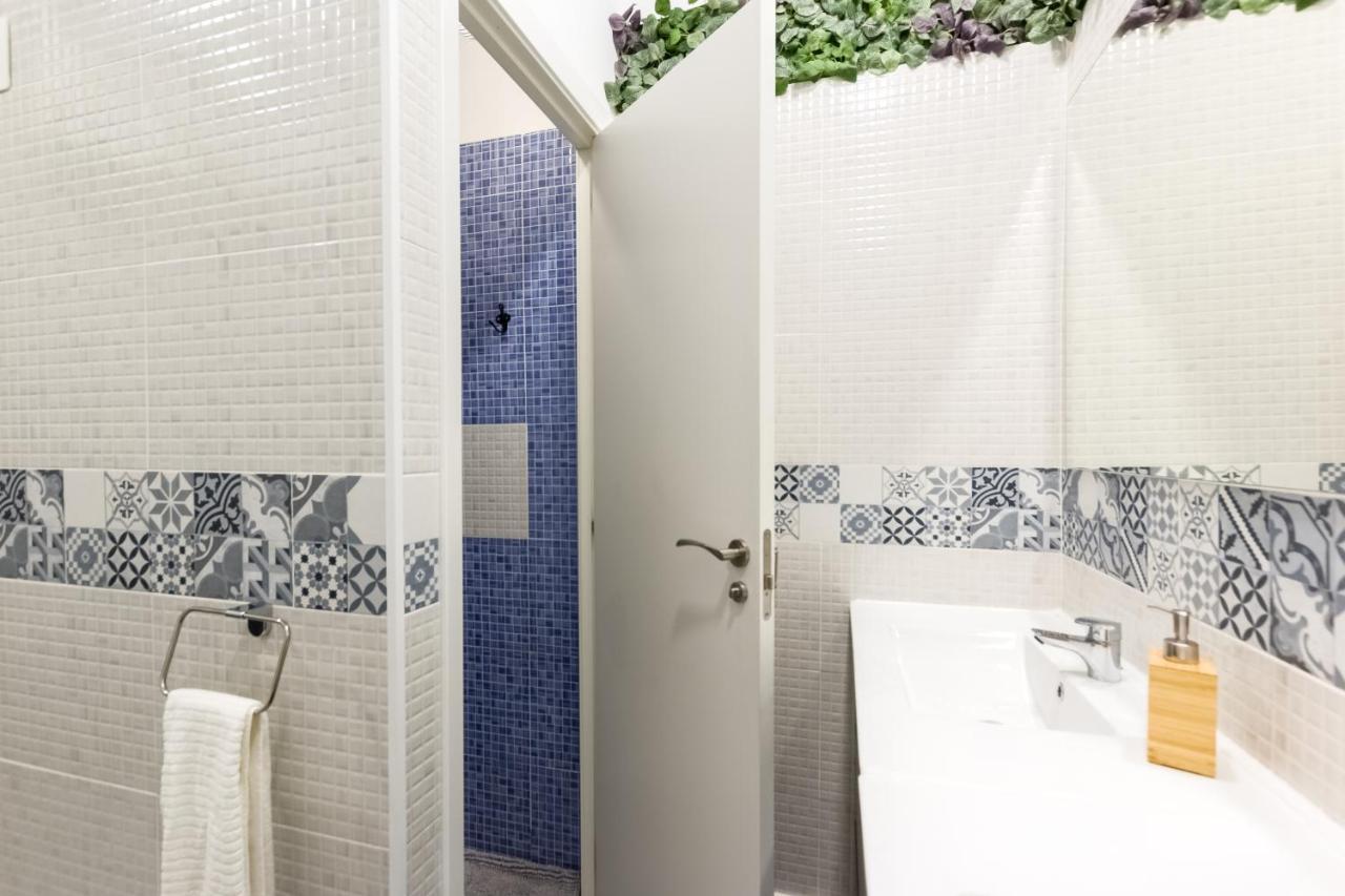 Хостел Social - Coliving & Coworking - Мадрид Экстерьер фото