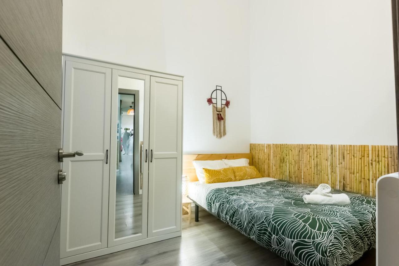 Хостел Social - Coliving & Coworking - Мадрид Экстерьер фото
