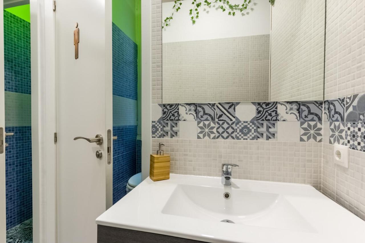 Хостел Social - Coliving & Coworking - Мадрид Экстерьер фото