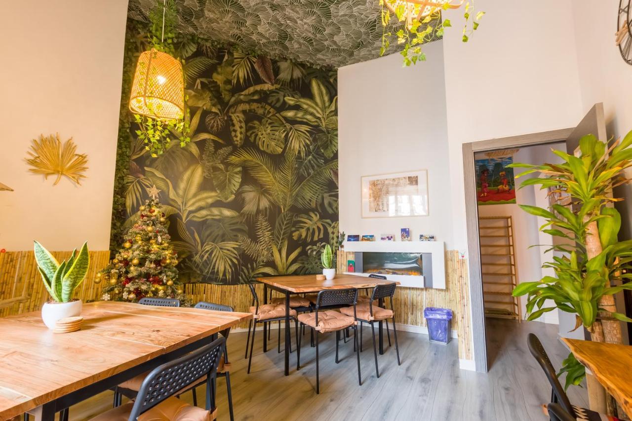 Хостел Social - Coliving & Coworking - Мадрид Экстерьер фото